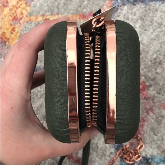 Street Level Clutch / Crossbody - Picture 10 of 10